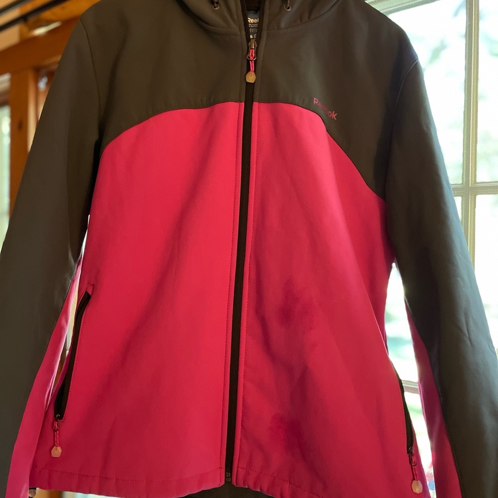Women’s hooded jacket Reebok rain resistant size M